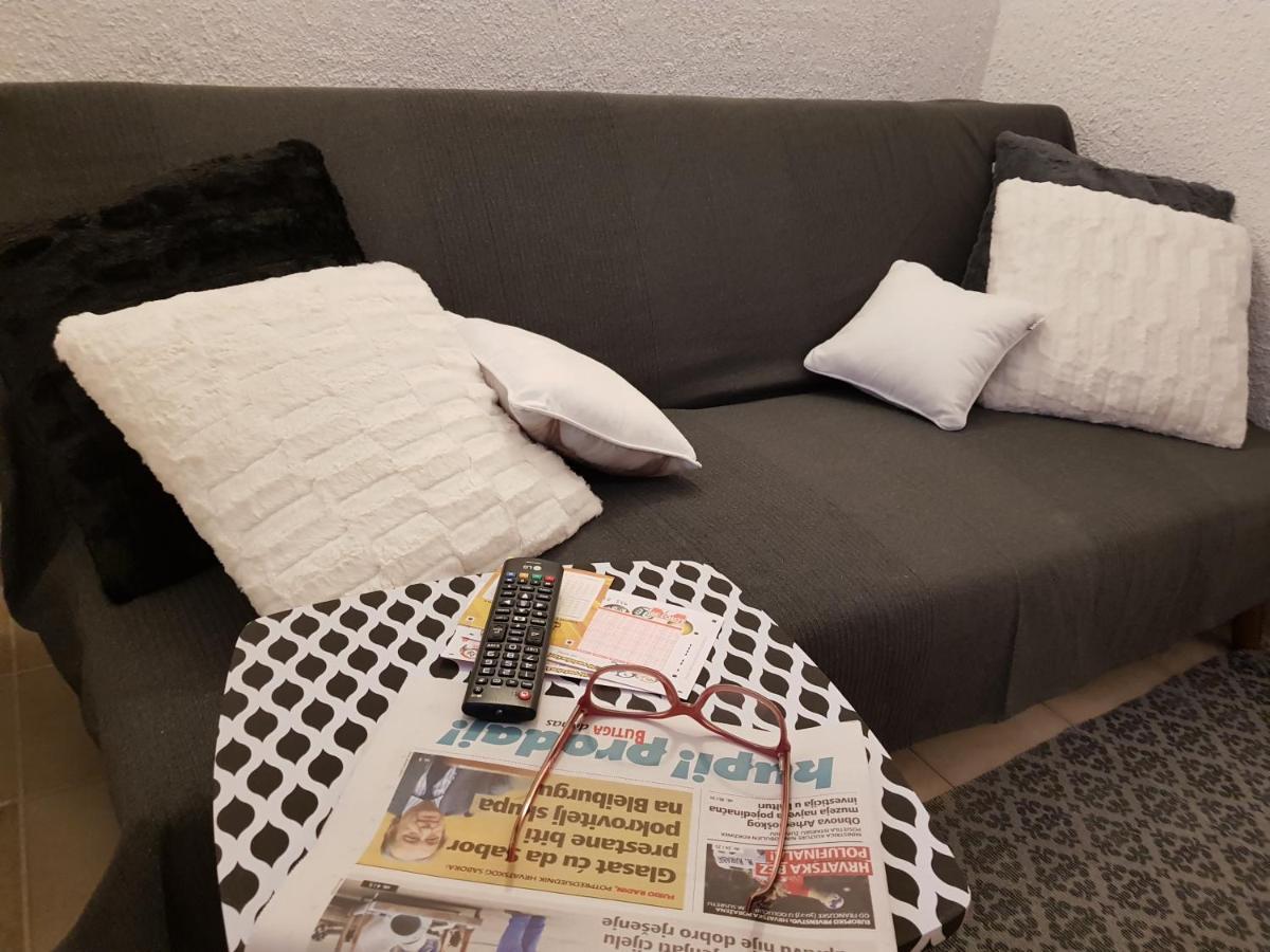 Casa Nostra II Apartment Funtana Ngoại thất bức ảnh