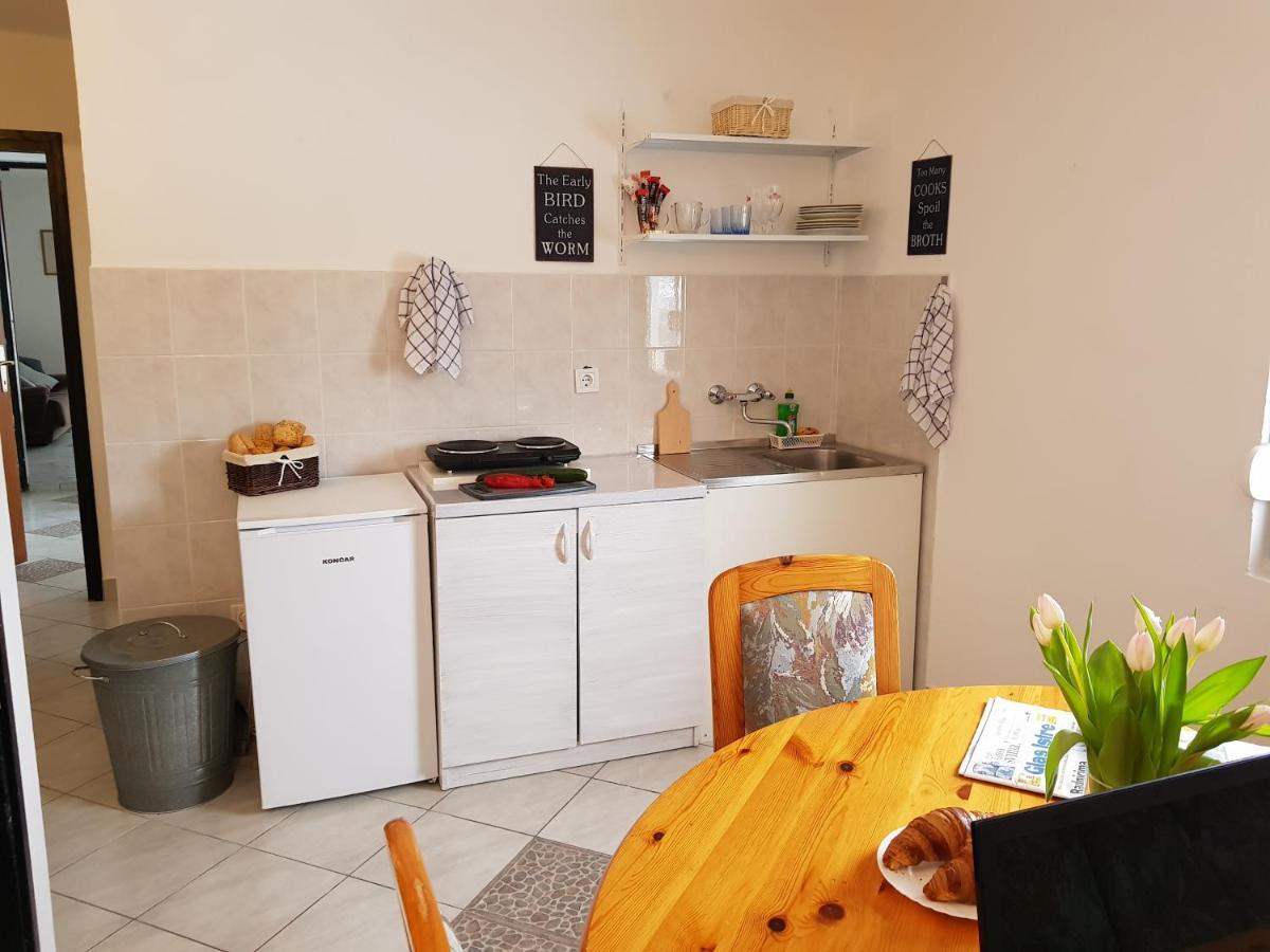 Casa Nostra II Apartment Funtana Ngoại thất bức ảnh
