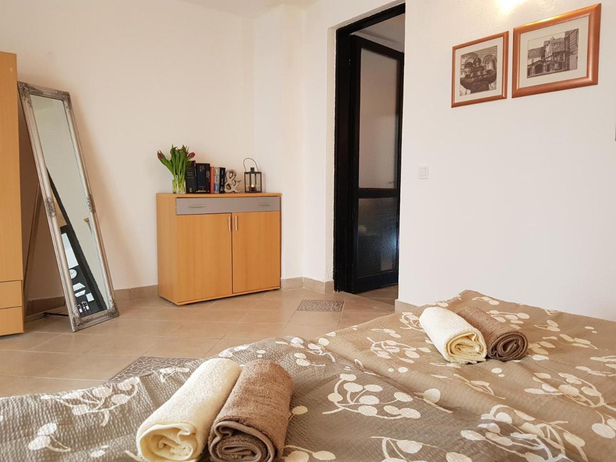 Casa Nostra II Apartment Funtana Ngoại thất bức ảnh