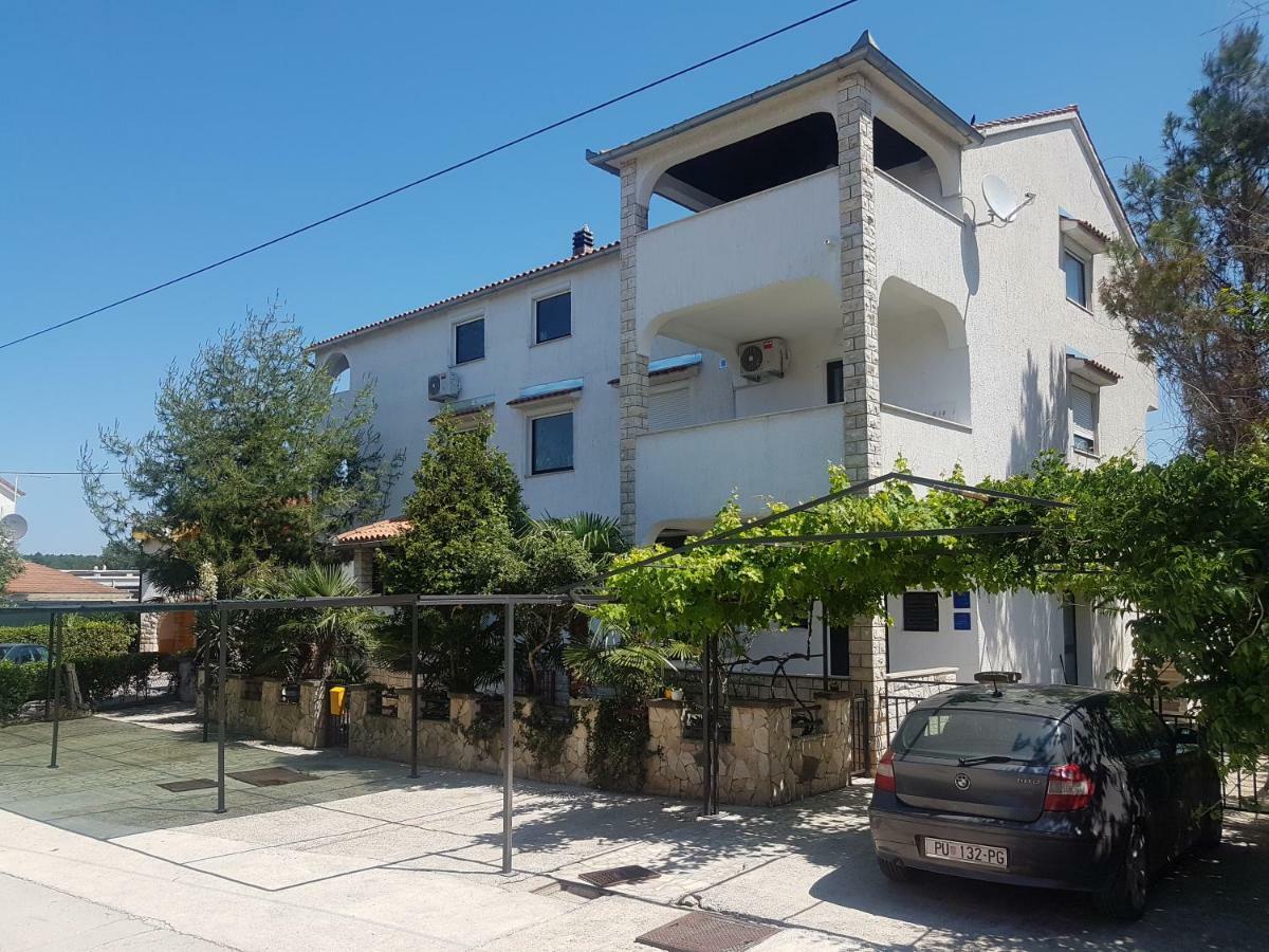 Casa Nostra II Apartment Funtana Ngoại thất bức ảnh